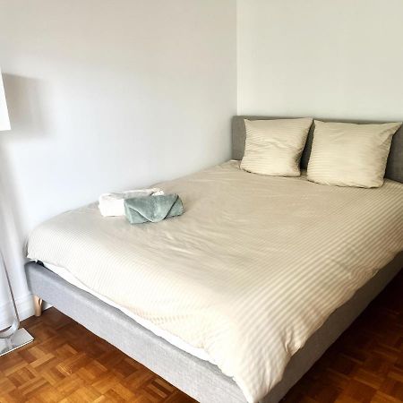 Modern Apartment Near The Eiffel Tower, 45M Paris Eksteriør billede